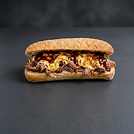 FÜME KABURGALI & MOZARELLA & BBQ SOSLU CIABATTA SANDVİÇ