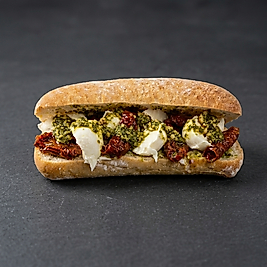 SUDA MOZARELLA & K. DOMATES & PESTO SOSLU CIABATTA SANDVİÇ