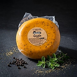 CASARI GOUDA KEKİKLİ (3 KG TEKER)