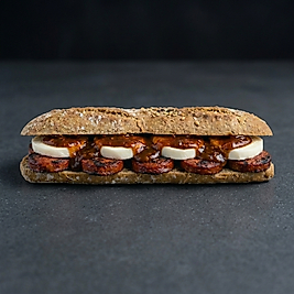 SUCUKLU & MOZARELLA & BBQ SOSLU BAGET SANDVİÇ
